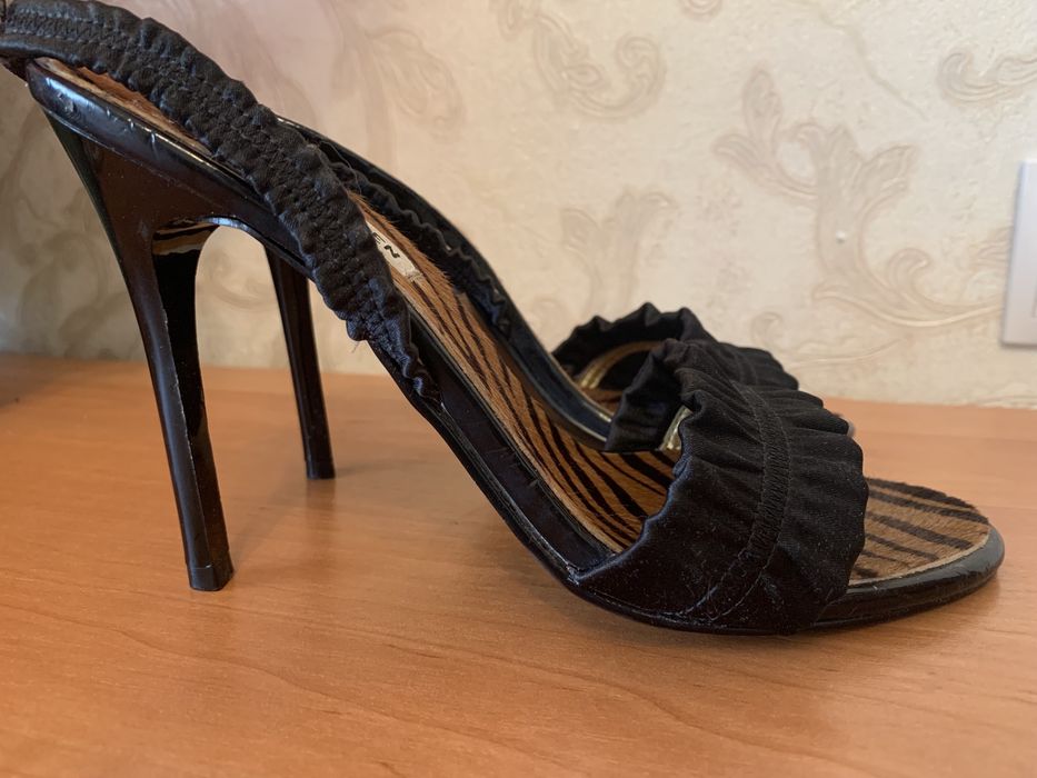 Жіночі туфлі від бренду Steve Madden( оригінал)