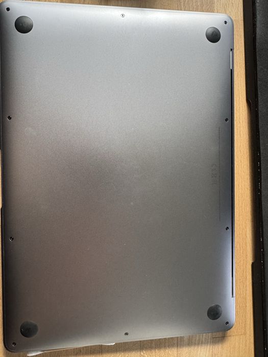 Macbook Air 13” M1 8GB 256GB 8C/7G Space Gray