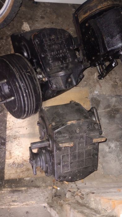 Львівський погрузчик реверс роздатка мох