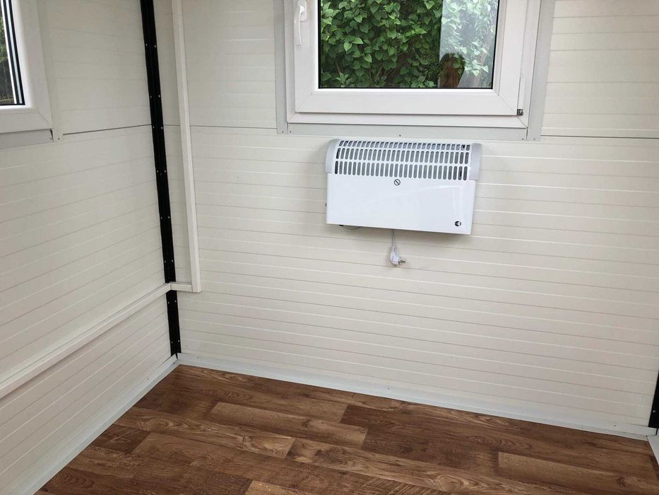 KONTENER BIUROWY 2×3m, wys. 2,4 m – stalowy, drzwi Hörmann