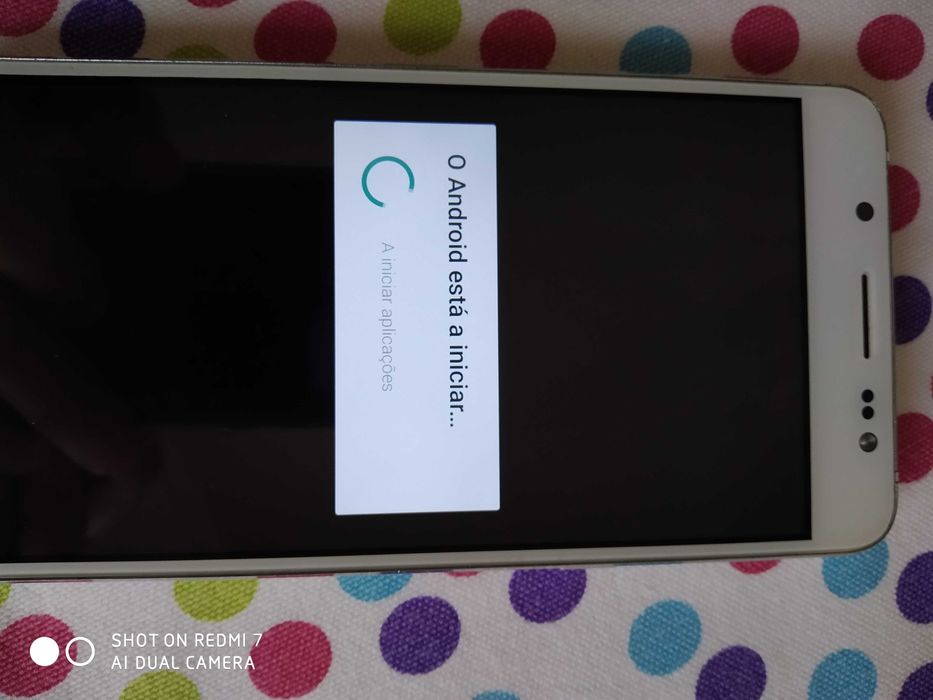 Telemóvel Samsung J7