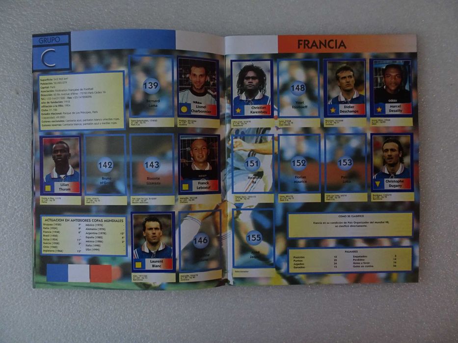 Caderneta de cromos de futebol Mundial de Futebol Francia 1998(tem 266