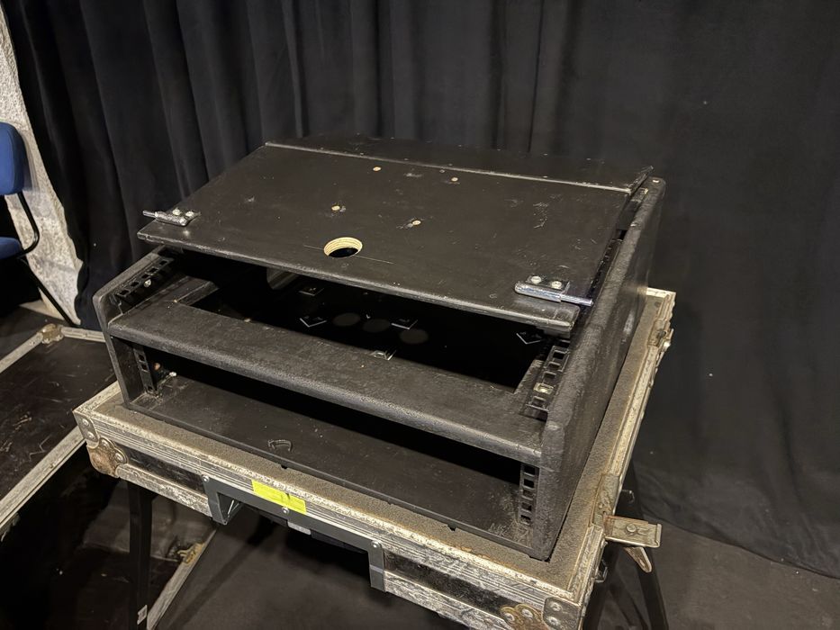 Case Rack para mesa de Luz ou Som