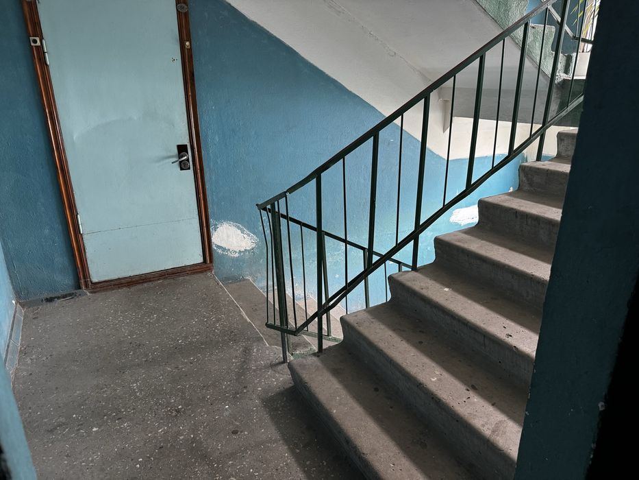 Продается  4 ком квартира по ул Сергея Синенко 8/9