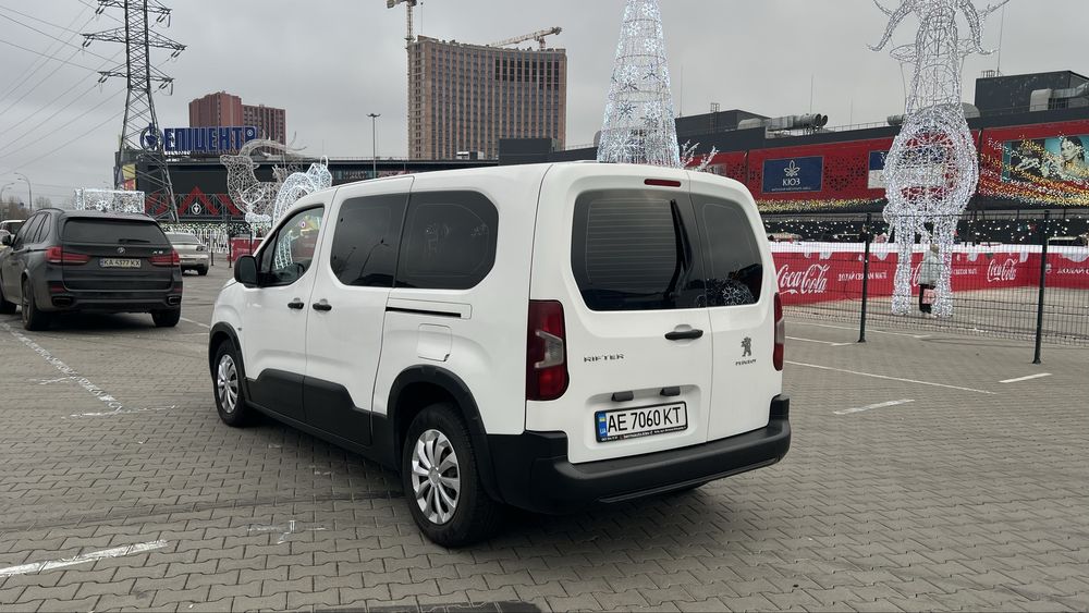 Пежо рифтер . Партнер