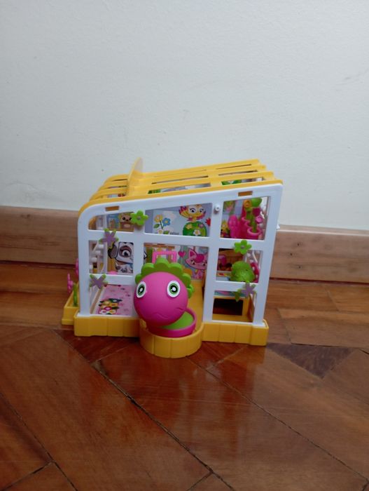 Brinquedos Jogos