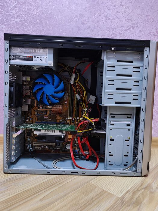 ПК Intel Xeon e5450/8gb ddr2/128gb SSD/500gb HDD/GTX 250 512mb