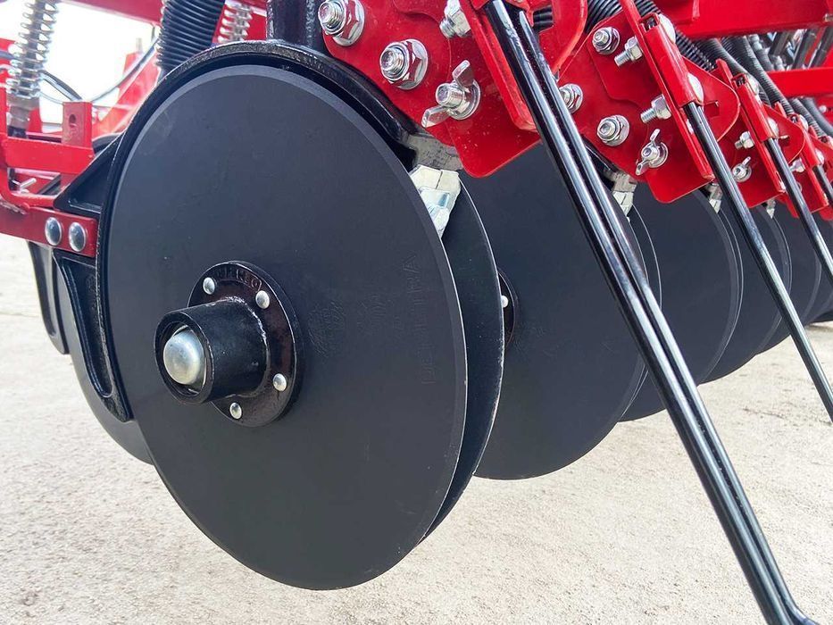 Сеялка. варіаторна сівалка СЗ 3,6 Деметра. Бак з нержавіючої сталі