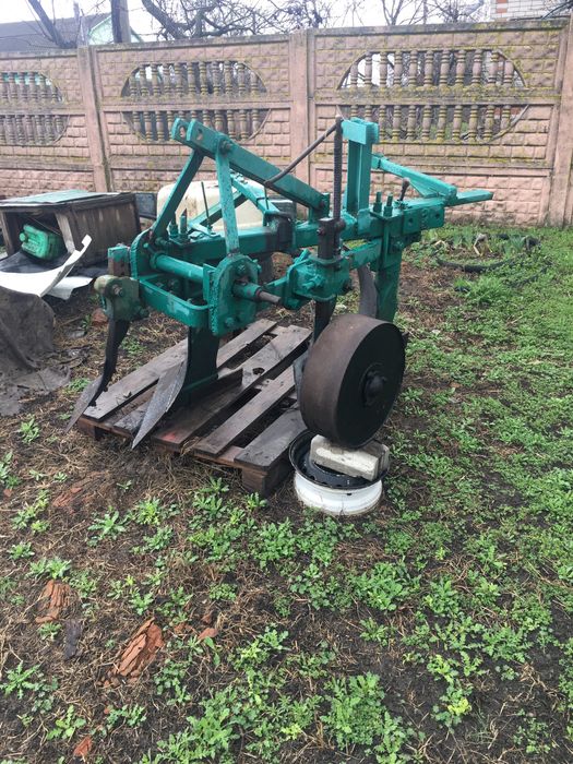 Плуг 2,35 з предплужниками