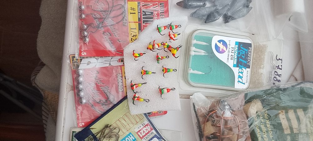 Снасти рыбацкие .