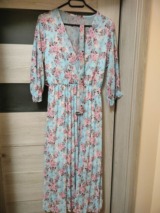 Sukienka plisowana w kwiaty uniwersalny