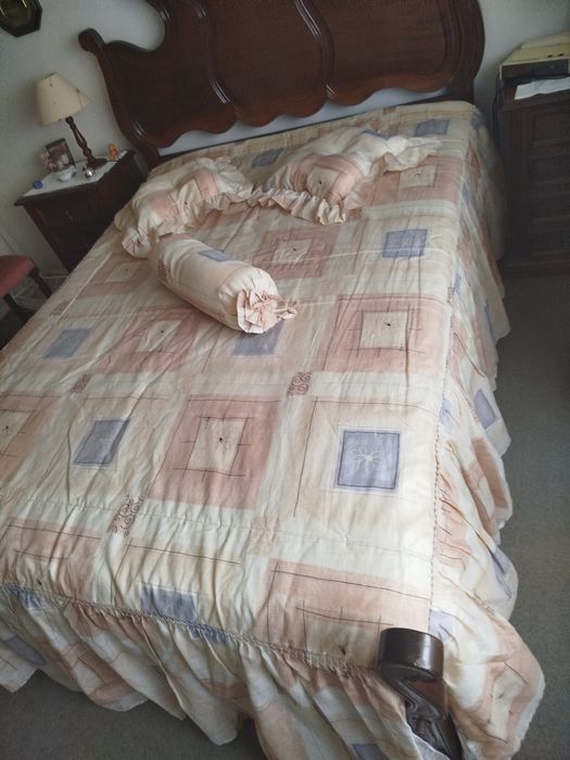 Colcha edredão para cama de casal +almofadas