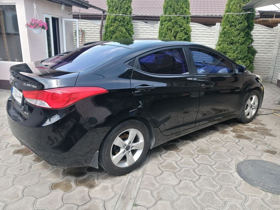 Hundai Elantra 2012