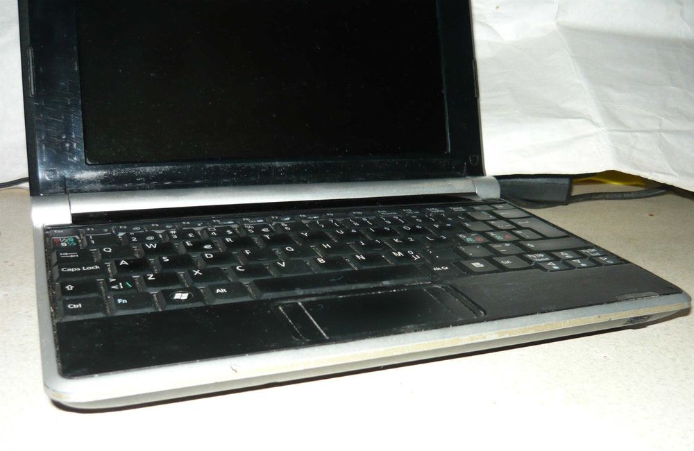 Malutki Laptop Packard Bell 7'' netbook Atom 1.6 GHz 1.5 GB 160 GB