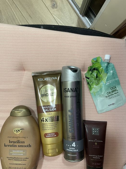 Zestaw kosmetyków do pielęgnacji ciała i włosów