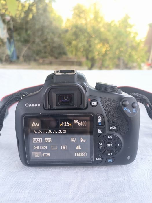 Câmera Canon 1200D + lente 18-55m+ 32gb+ bolsa