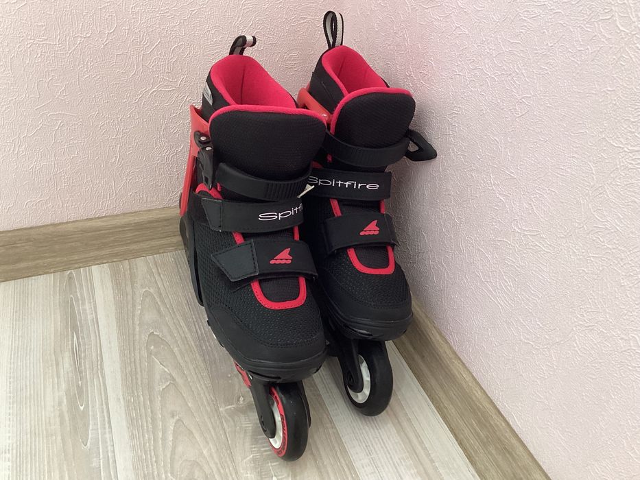 Дитячі роликові ковзани. Розмір регулюється (21-23 см/33-36.5 розмір)