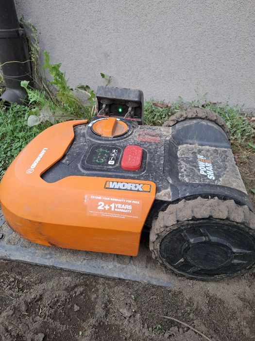 Robot koszący Landroid M500 m2