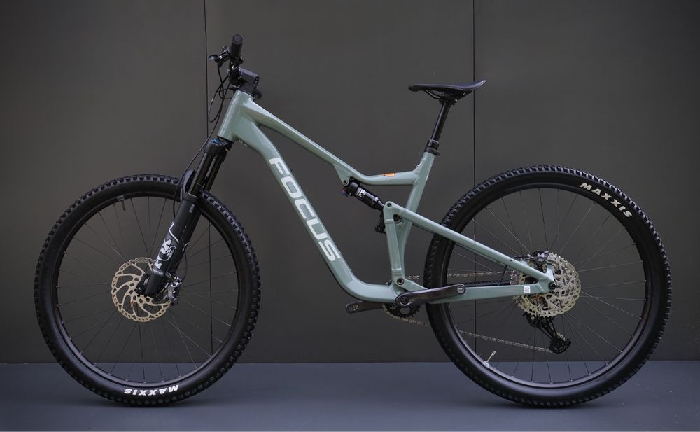 Велосипед двопідвіс Focus Thron 6.9 Deore XT Fox 34(2025)