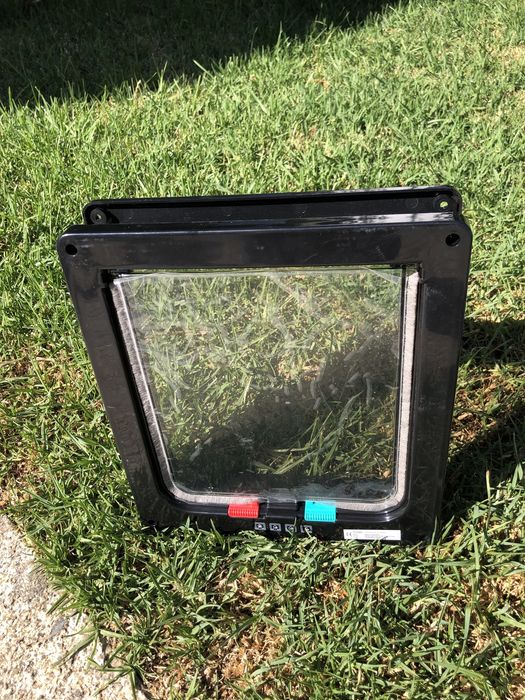 Porta para gatos nova