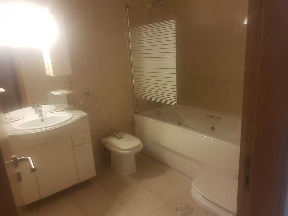 Alugo Apartamento T2 Mobilado/Equipado Centro de Penafiel