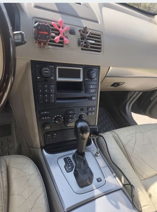 Продам Volvo XC90