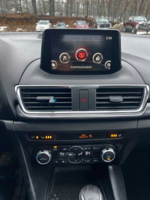 Mazda 3 Grand Touring      2017