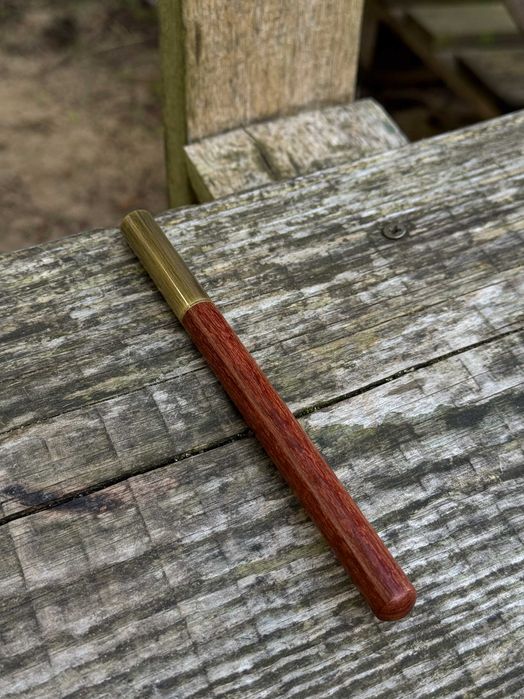 Piękne drewniane pióro + 10 nabojów z atramentem w świetnej cenie !!