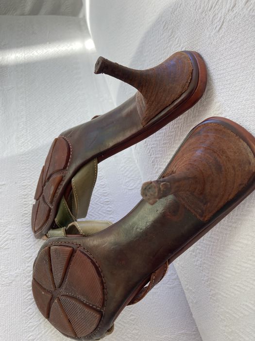 Elegantes Sandálias em pele