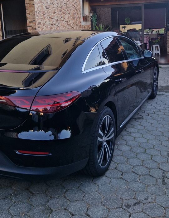 Mercedes-Benz  EQE 350