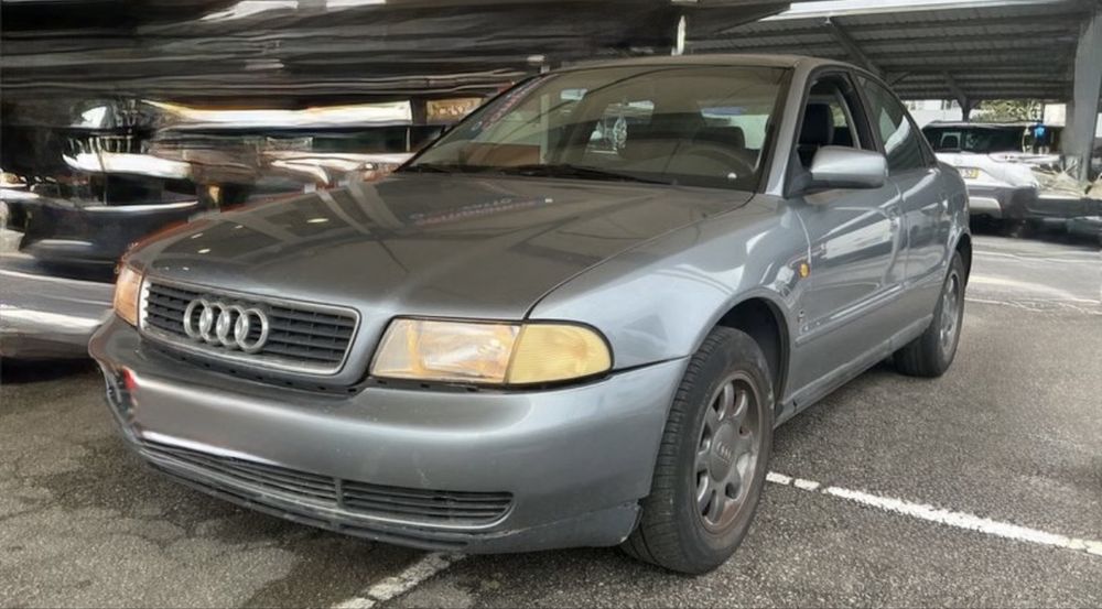 Audi A4 1.6 Gasolina