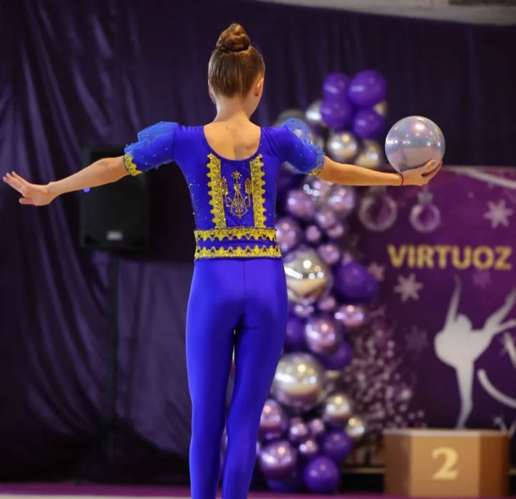 !!Продам срочно!! Купальник для художественной гимнастики