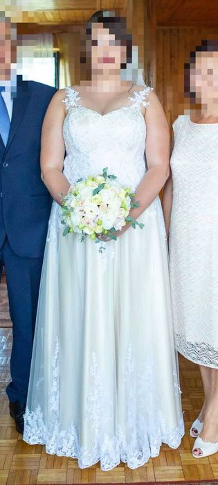 Suknia ślubna plus size koronka welon 44