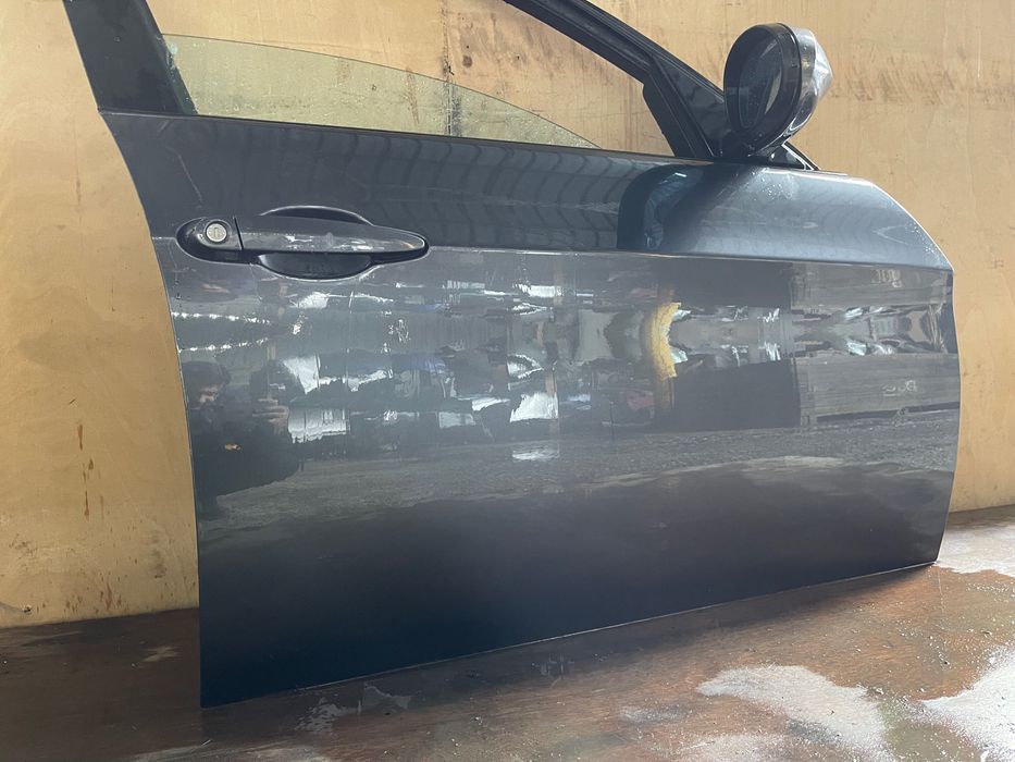 PORTA FRENTE DIREITA BMW E90/E91 318,320,330