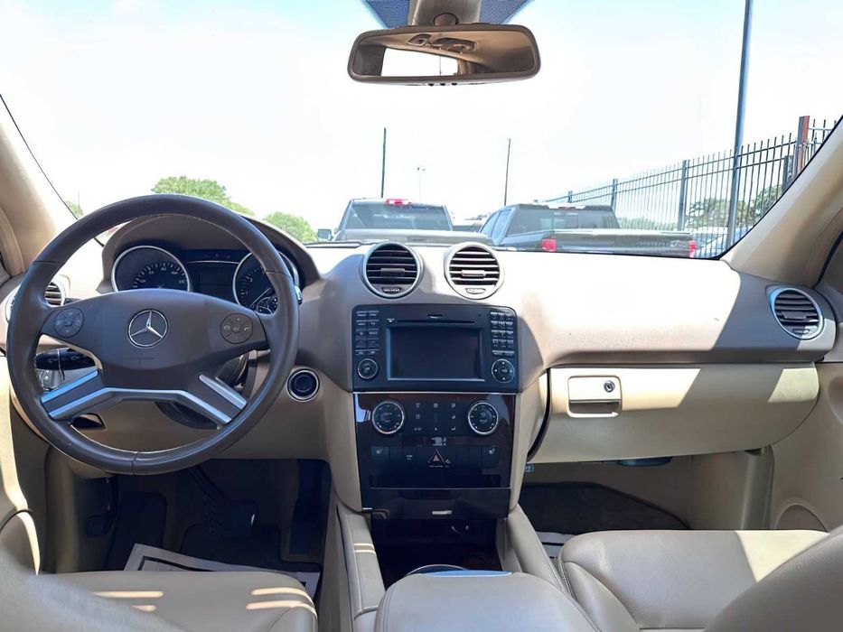 Mercedes-Benz M-Class ML 350      2011