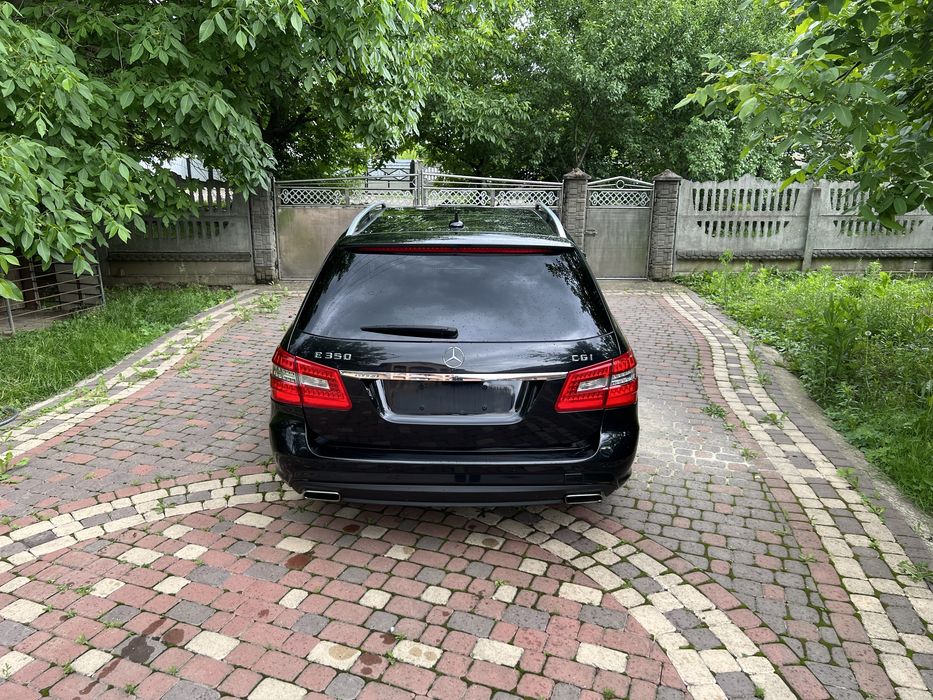 Продам Mercedes Benz E212 AMG праве кермо.