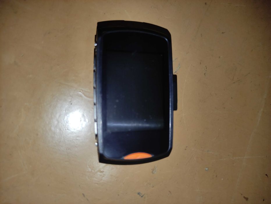 Видео регистратор 2 камеры
дорога и салон или 1 камера на дорогу новый