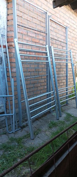 Продам ліжка 2шт або одне 2х ярусне
