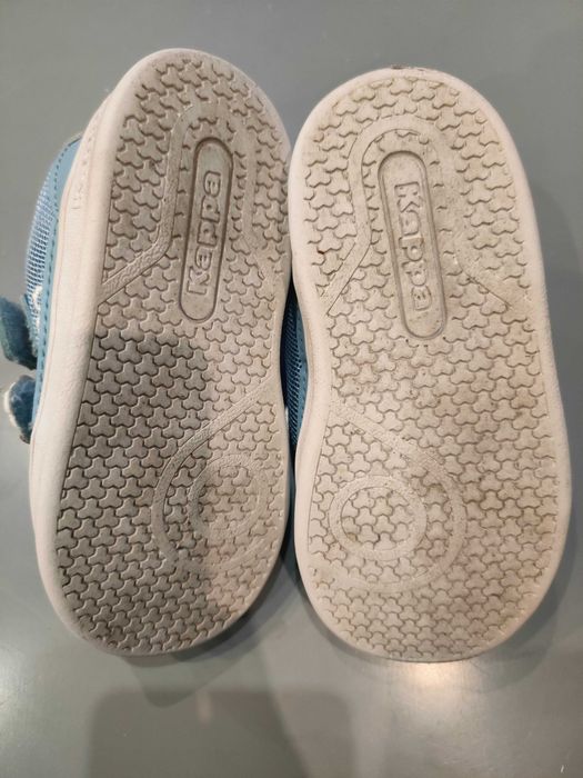 Buty sportowe dla chłopca Rozm.22