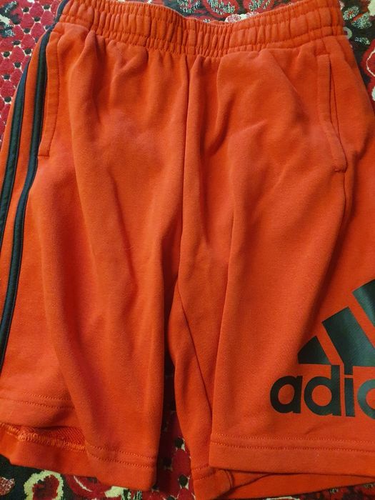 Шорти adidas 116грн.