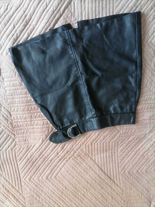 Спідниця з еко шкіри ZARA чорна