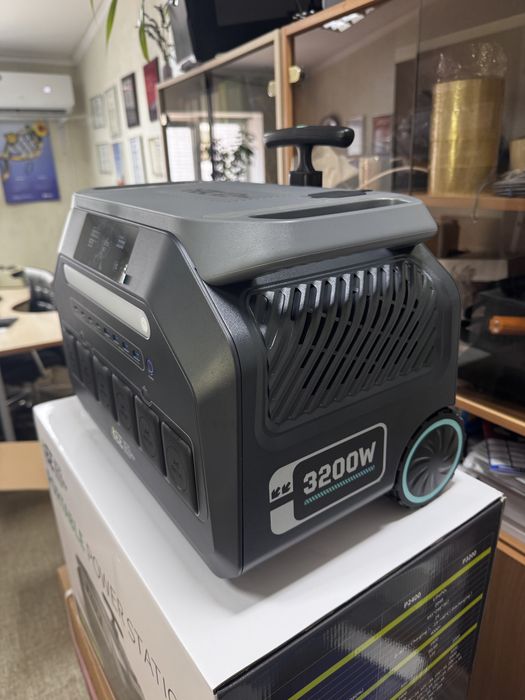 Зарядна станція IEE P3200- в наявності.