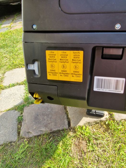 Fotelik samochodowy Maxi-Cosi Pebble Pro wraz z bazą