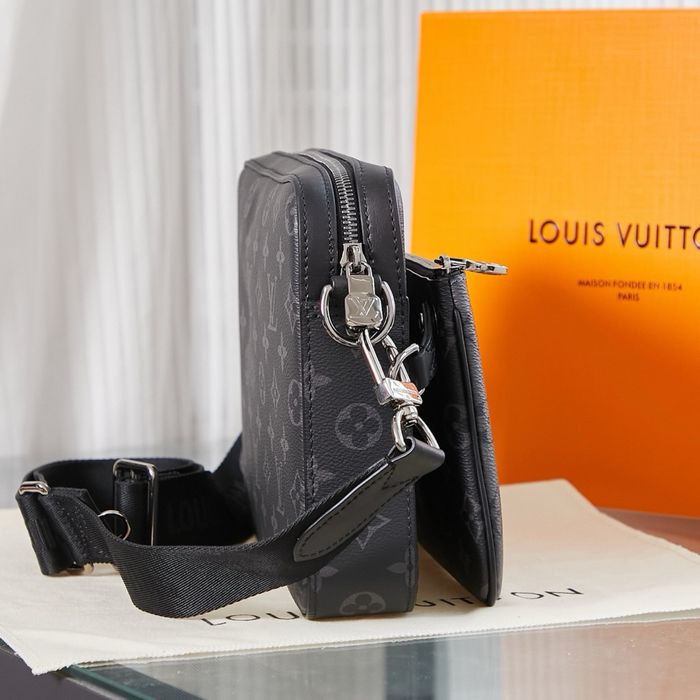 Сумка чоловіча сіра монограм тріо Louis Vuitton Trio дуи витон шкіряна