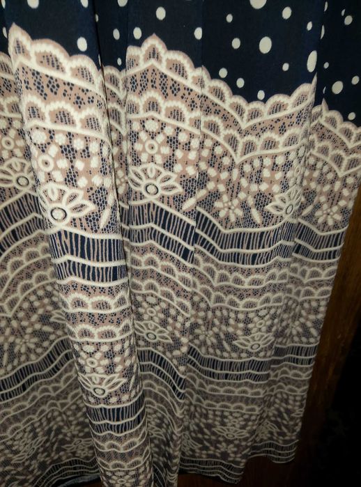 Плаття трикотажне з шифоновою накидкою. Нове. Розмір 56.