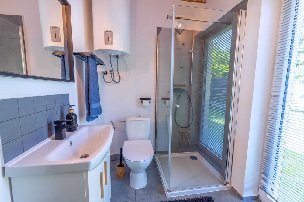 DOMEK Ogrodzony Akceptujemy Zwierzęta Las Rzeka Łąki Weekend WAKACJE