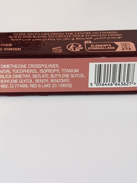Charlotte Tilbury Air Brush Flawless Blur Matte - Meets - Moisture Liquid Lipstick 6.8 ml - Pomadka do ust w płynie