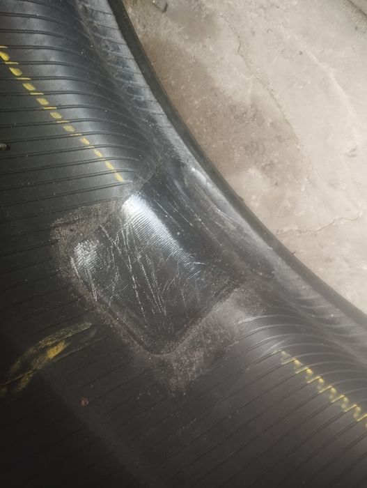 Зимові шини Bridgestone 235/45/18