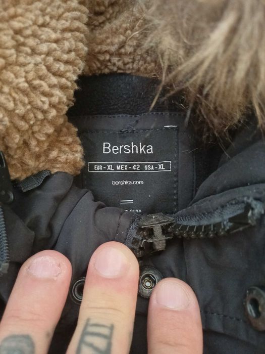 Casaco bershka contra o frio