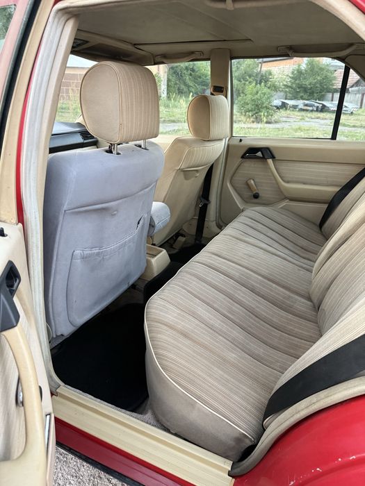 Mercedes-Benz 200D 124